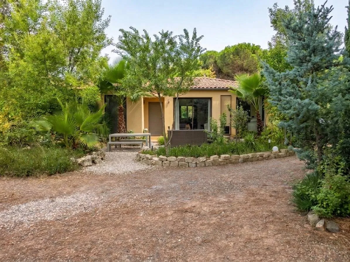 local à Fréjus (83600) — photo 3