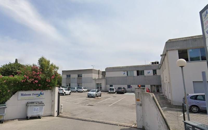 La Garde bureaux 1000 m2 proximité centre commerciaux